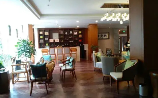 Fufeng Holiday Hotel