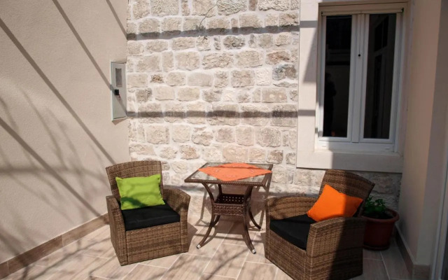 House Nataniel in Omiš near sea