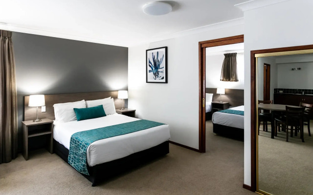 Best Western Plus Ambassador Orange