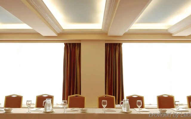 Athens Atrium Hotel and Suites