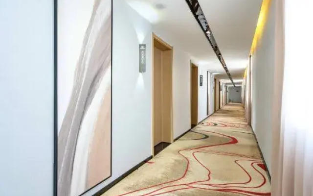 Zigui Park Hyatt Light Luxury Hotel