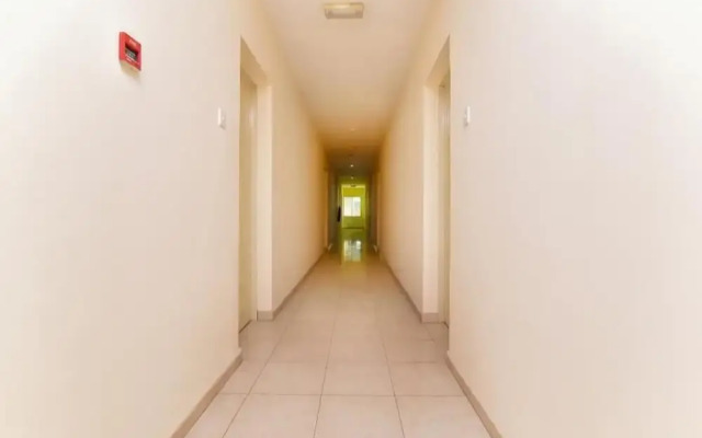 OYO 1202 Royal Plaza Residence -3