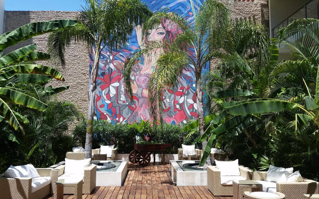The Palm at Playa