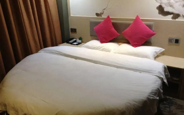 XingHe Business Hotel (Railway Station & Yuexiu Park Branch)