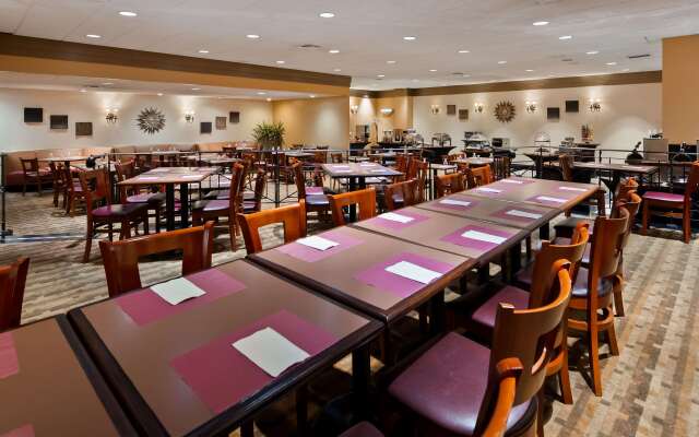 Best Western Plus Hotel & Conference Center