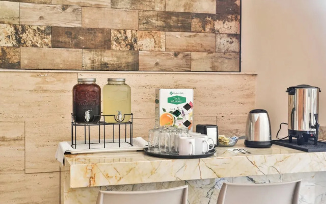 50 Suites Double Queen