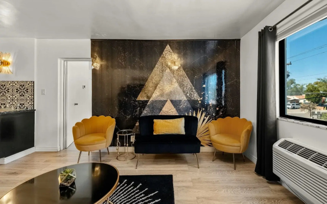 Hotel Zazz
