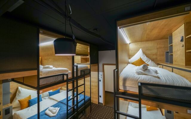 CHORS like a hotel - Hostel