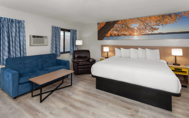 Days Inn by Wyndham Mason City
