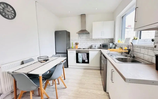 Pengam House