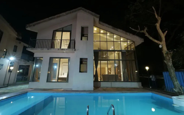 Pine Wood Villa By 97RoyalVista