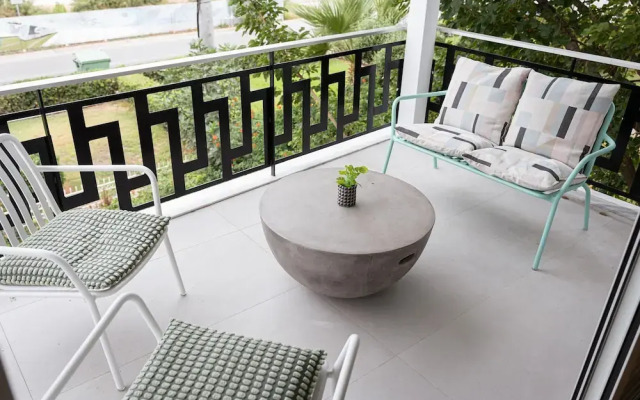 Glyfada Unique Residence