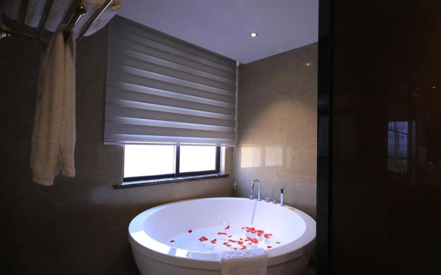 Chateau Star Sea Hotel