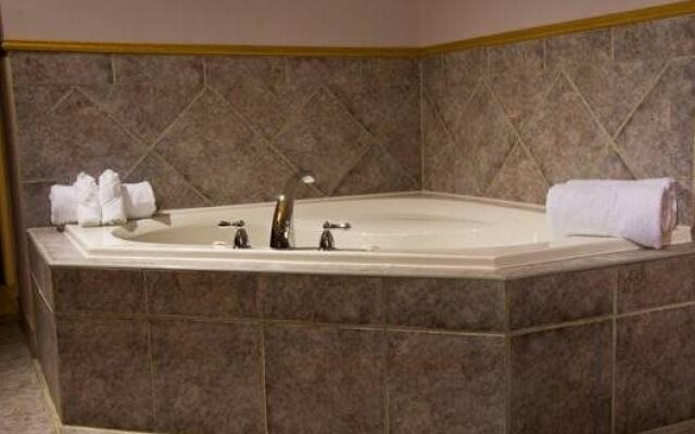 Thunder Bay Inn