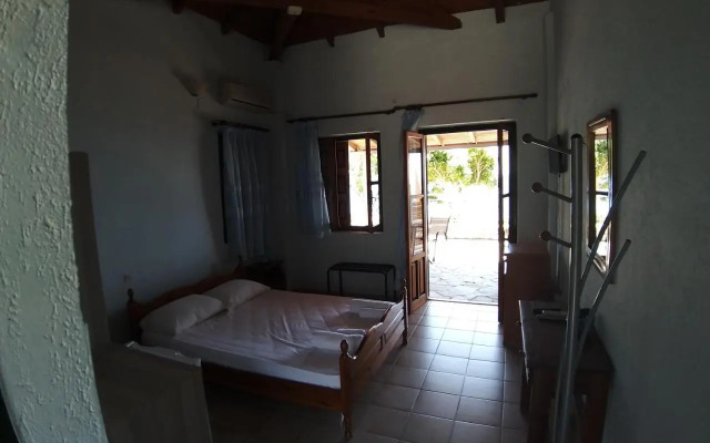 Stoupa Properties Rooms