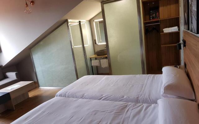 Apartamentos Turísticos Cidade Vella
