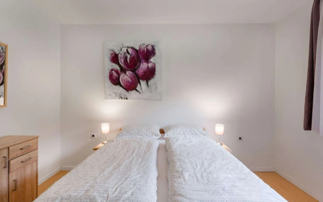 Apartment With Private Terrace in Velmede