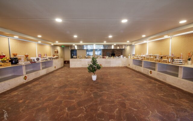 Sahary Alula Resort