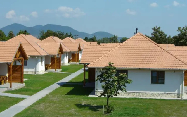 Tengerszem Apartments & Park