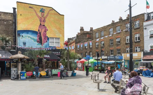 Charming Two Bedroom Flat Near Waterloo/southbank