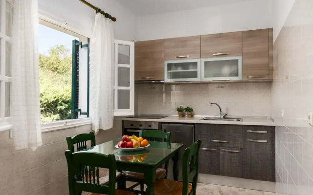 Nikiforos Apartments by Konnect, Mesongi