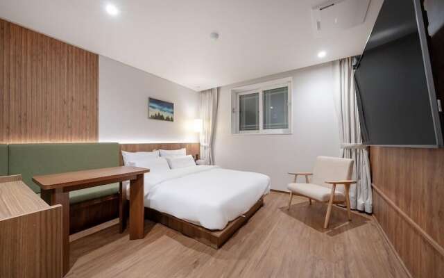 Simjak Hotel Dongtan By Aank