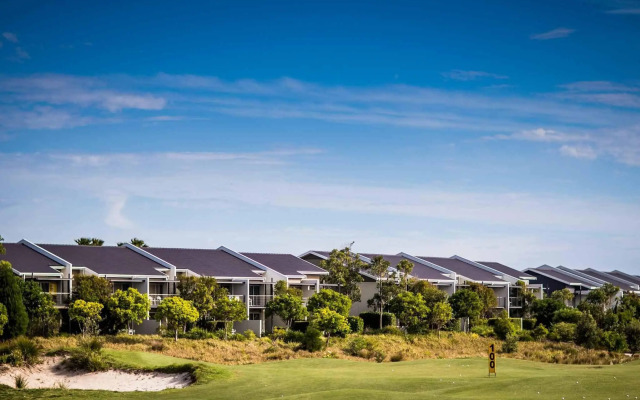 Pullman Magenta Shores Resort