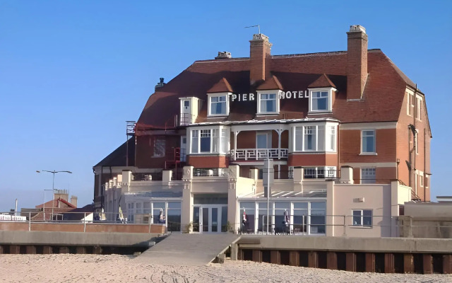 Pier Hotel