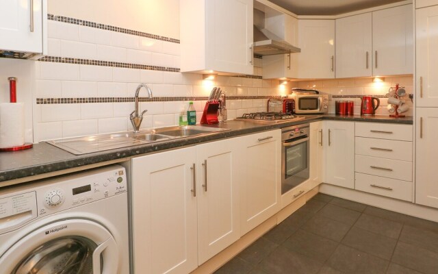 1 Southgate
