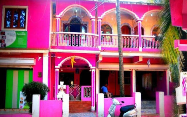 Glory Lazfina Guest House