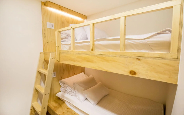 Step Inn Myeongdong 2 - Hostel