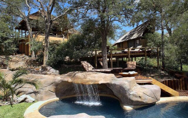 Lukimbi Safari Lodge