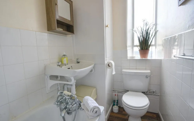 Flat 2, St Agnes House