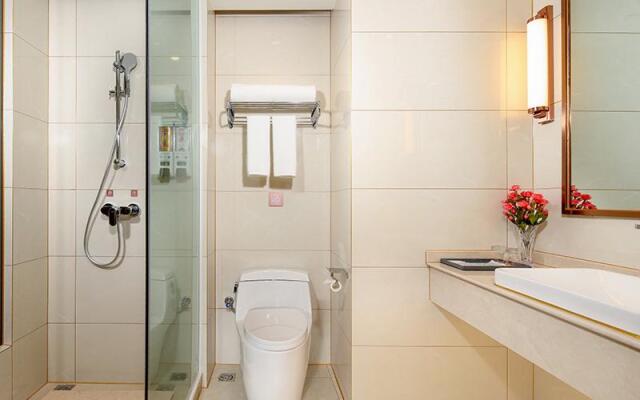 Vienna Hotel Yunnan Baoshan Yongchang Road Airport