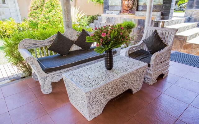 Bay Shore Hut's Lembongan