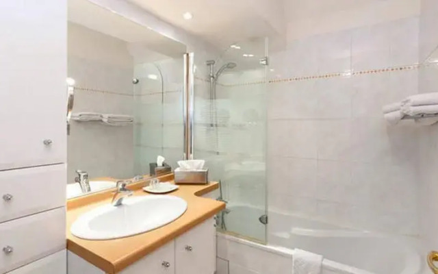 Company Flat Défense Ouest