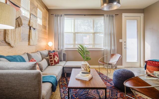 Spacious 3br/3ba Minutes From DT by Domio