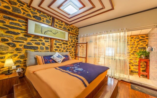 Colorful Flower Guesthouse