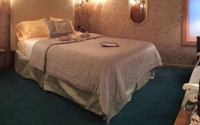 Whispering Pines Bed & Breakfast