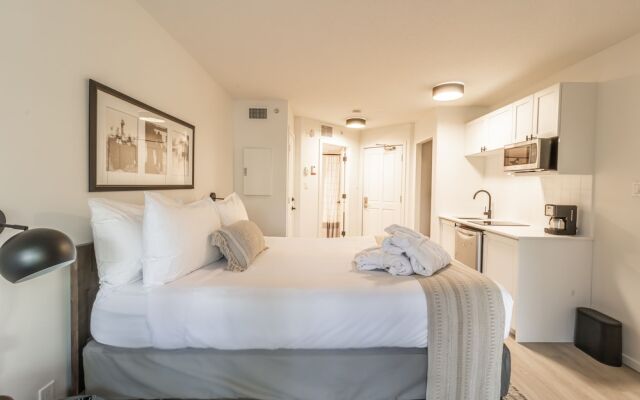 Cascade Lodge 611 - Standard Studio