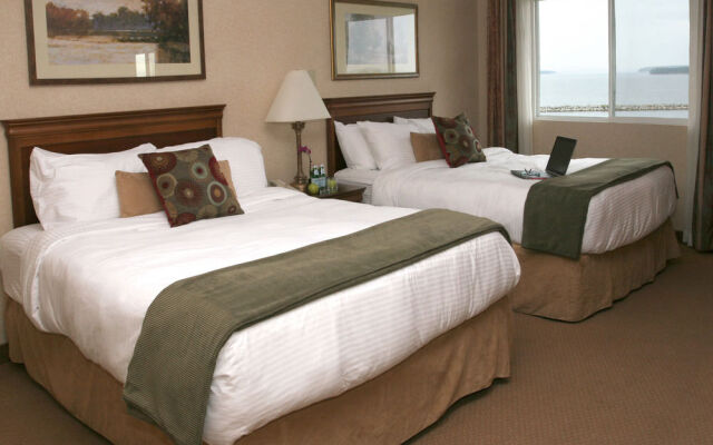 Oak Island Resort & Conference Centre