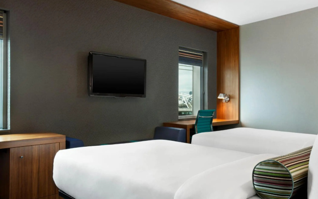 Aloft by Marriott London Excel - Image 7