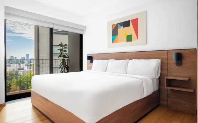 Lumina at Taman Condesa