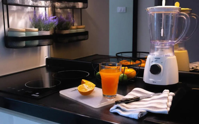 GRAY Studio DusitD2 near the sea FREE WiFi