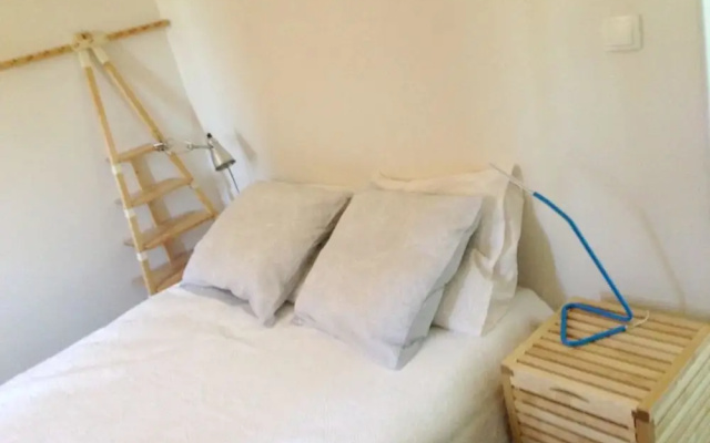 Apartment With one Bedroom in Bourg-le-comte, With Furnished Garden