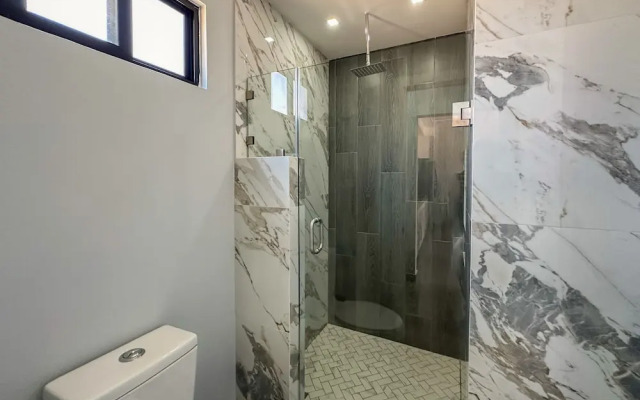 Urban Oasis Apartment 2