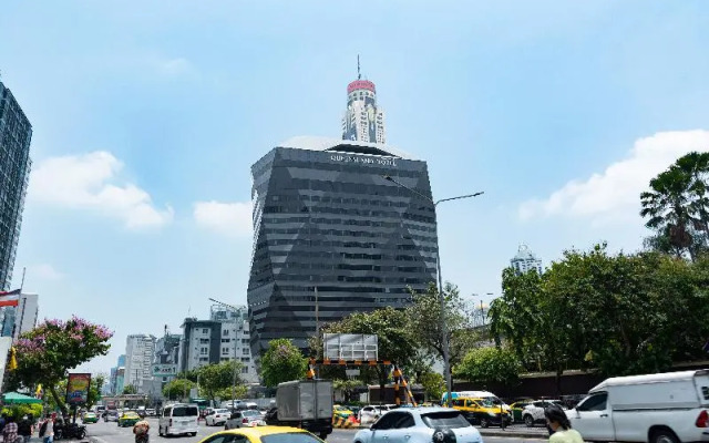 Queensland Hotel Bangkok