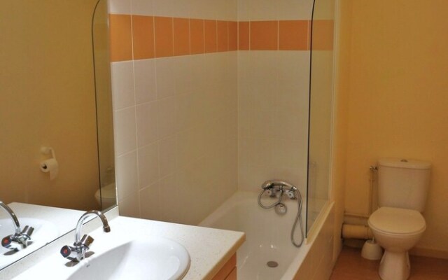 Logement n202 4pers face aux Thermes