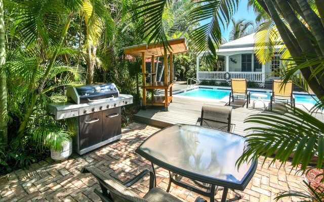 Papa's Hideaway