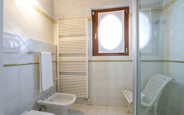 Villa Faccioli Magnolia With Shared Pool